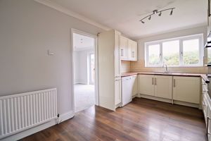 Kitchen / Breakfast Room- click for photo gallery